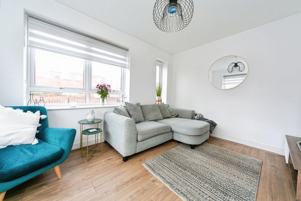 Property photo 3 of 20 Photo