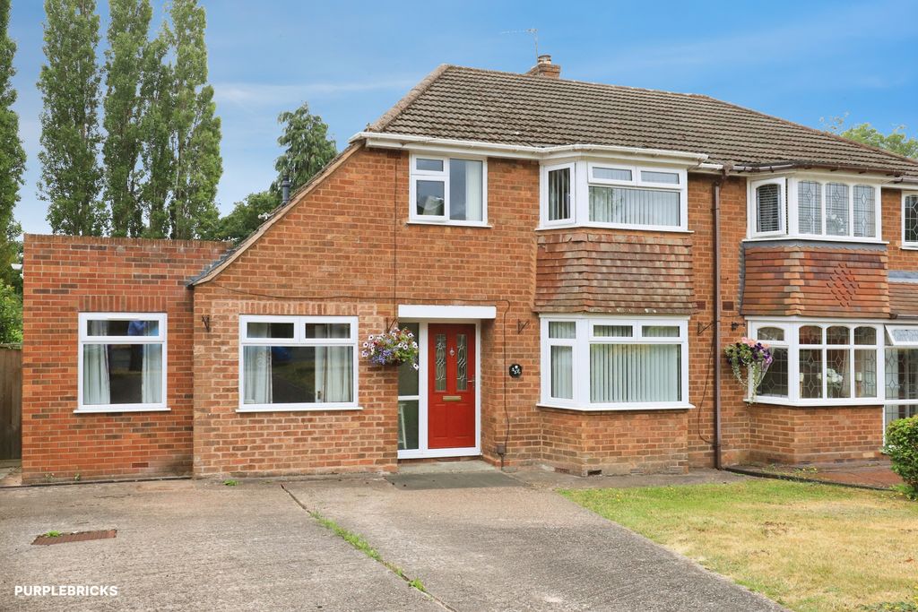 Property photo 1 of 32