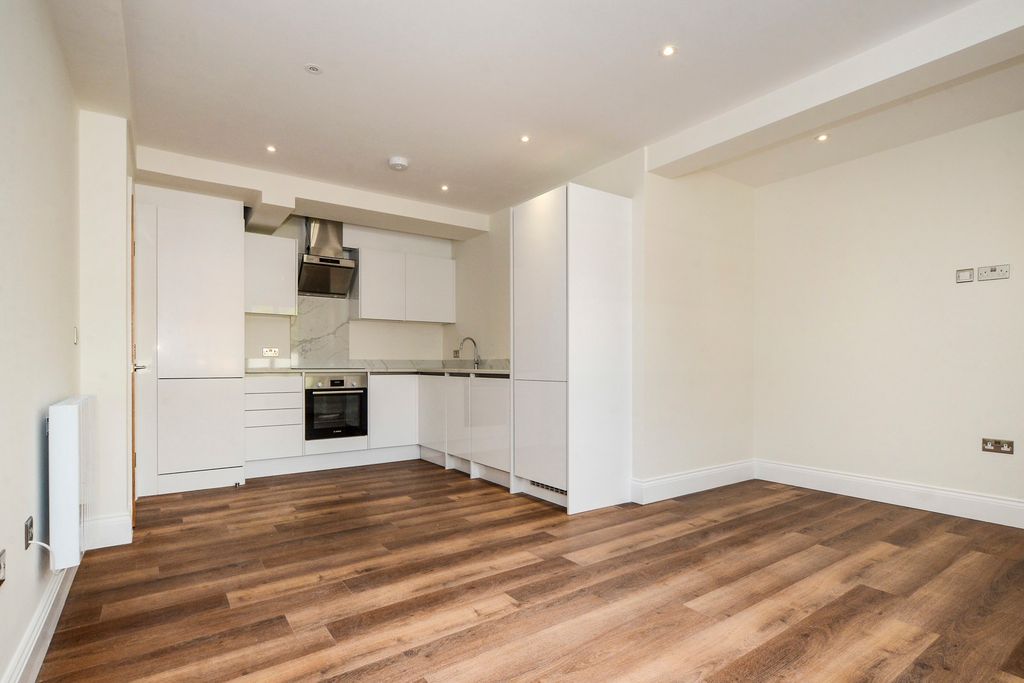 Property photo 1 of 8 Pbox-Img.Jpg