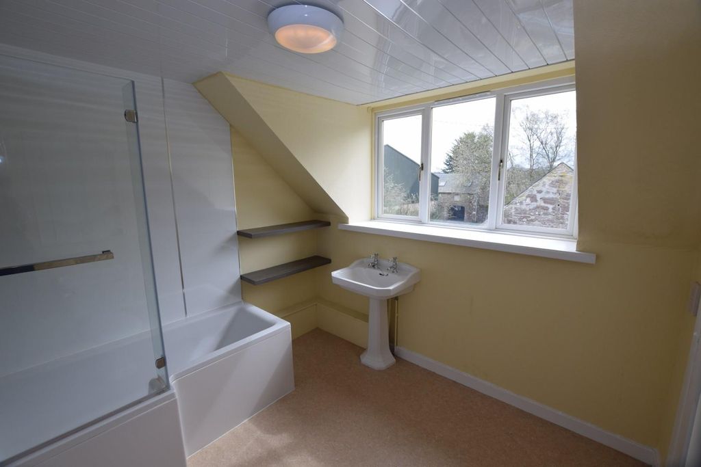 Additional image 17 of 3 bed detached house to rentFarm House, Lethangie, Kinross KY13