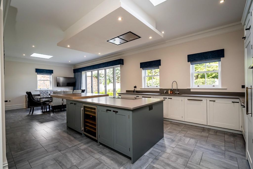 Property photo 3 of 34 A2692E767624Dfc308Ddd7F773A66Ff2.Jpg
