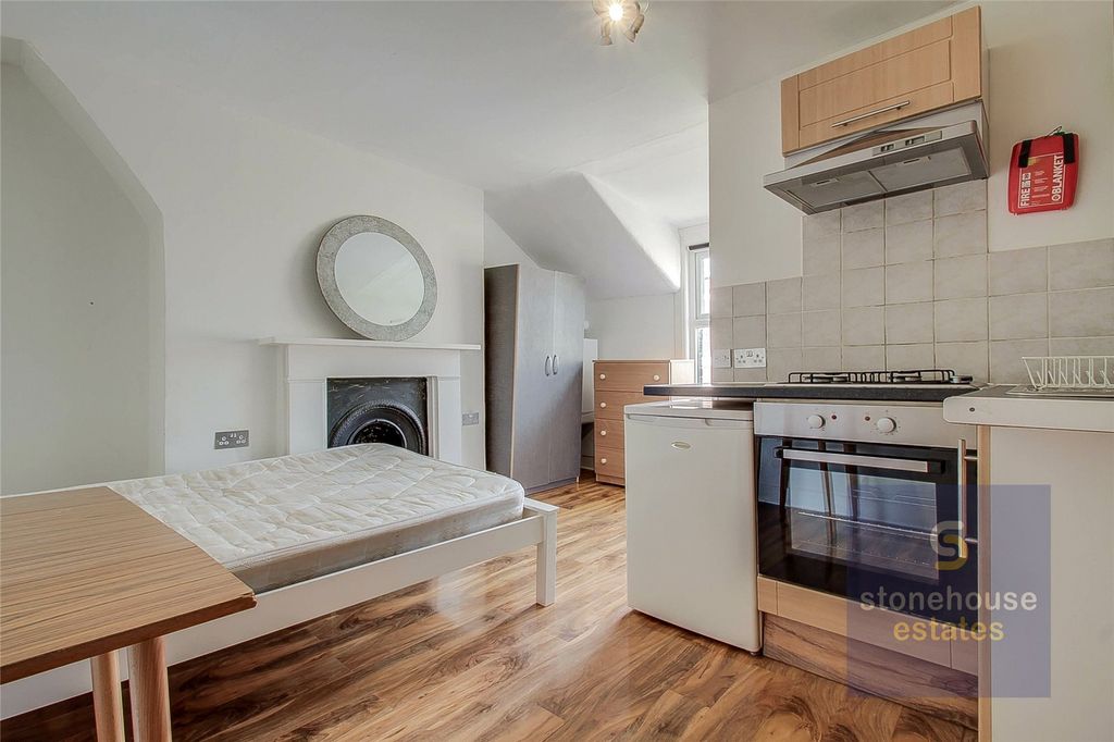 Property photo 2 of 6 Picture No. 02