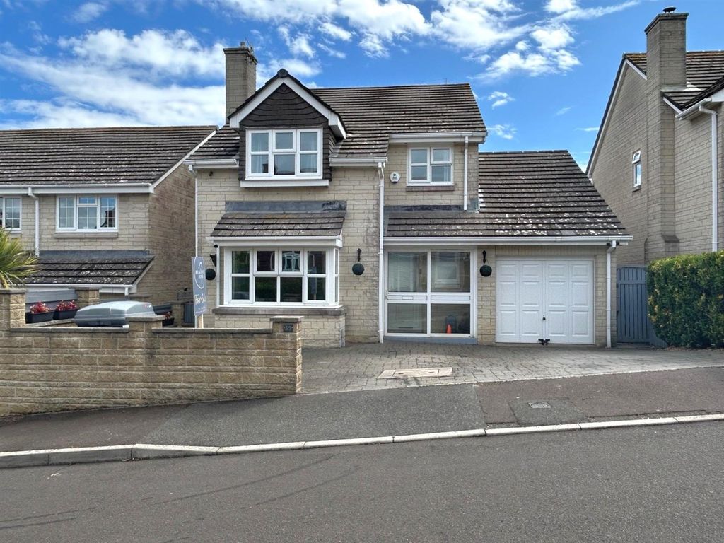 Property photo 1 of 31 Front.Jpg