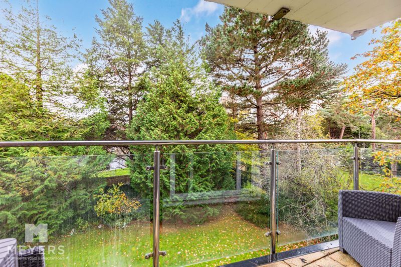 Property photo 3 of 14 Photo 7