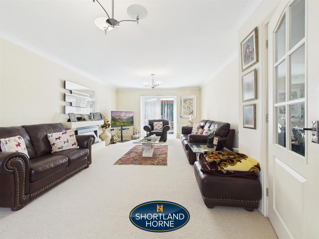 Property photo 3 of 41