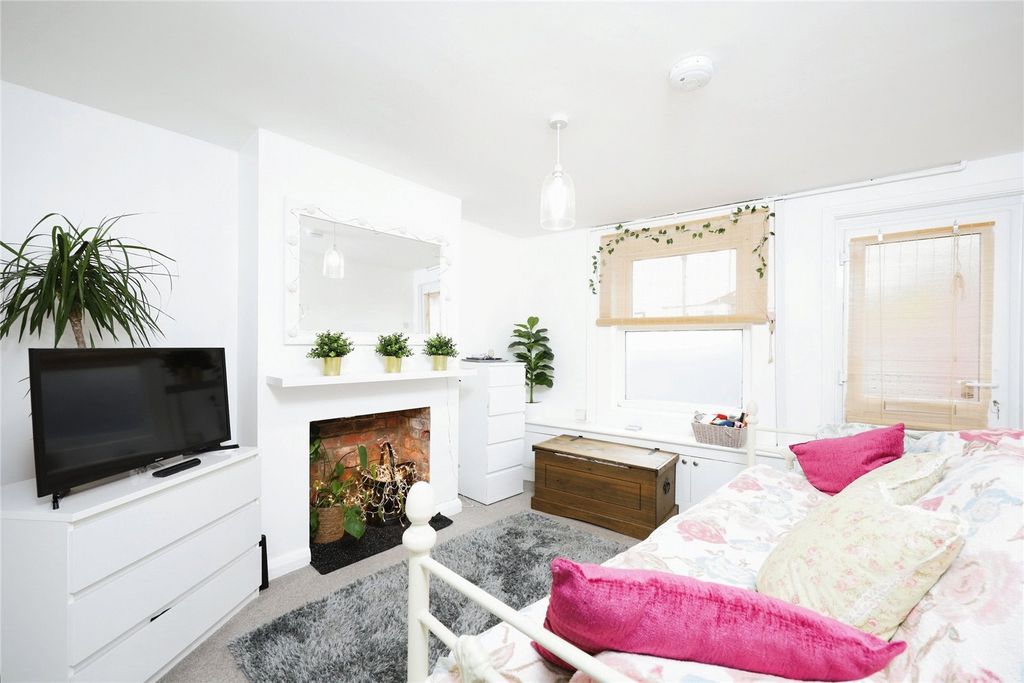 Property photo 2 of 9 Picture No. 06