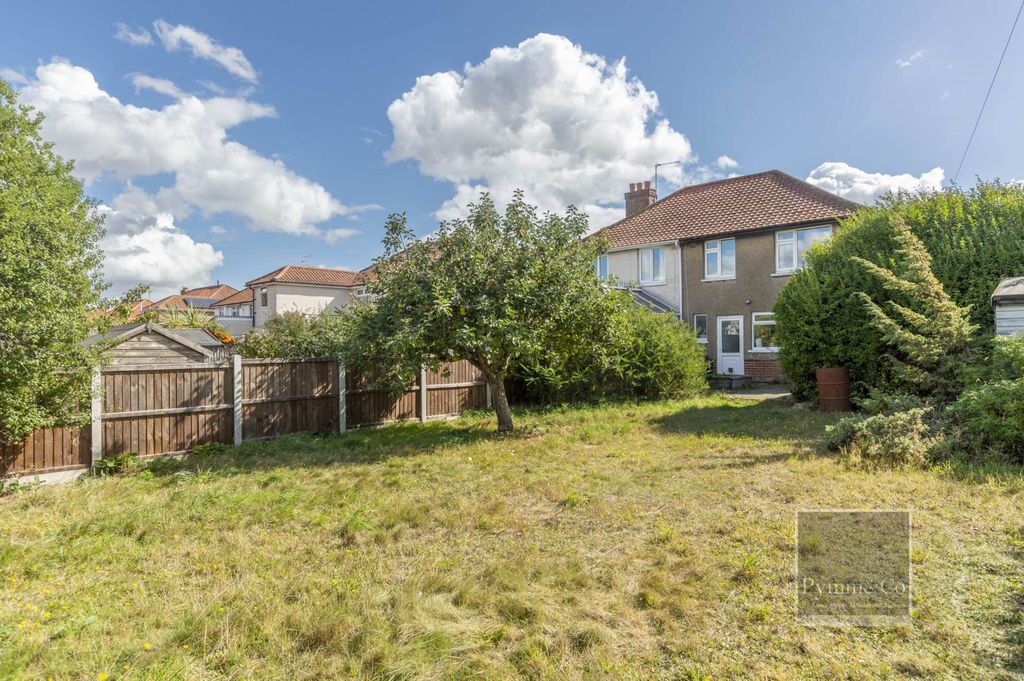 Property photo 1 of 11