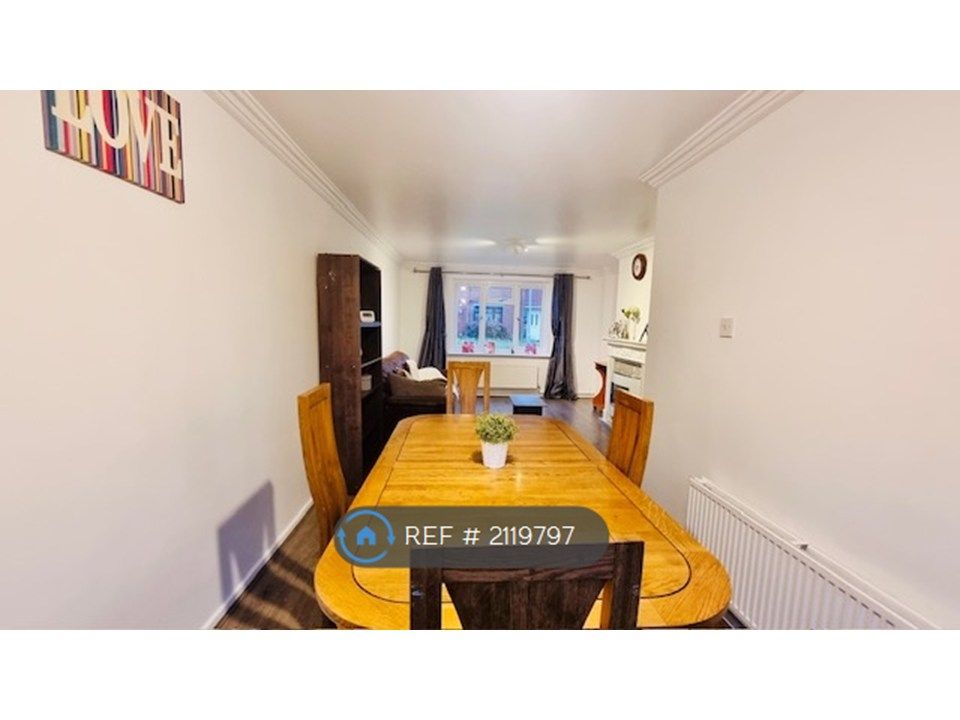 Property photo 3 of 18 Dining