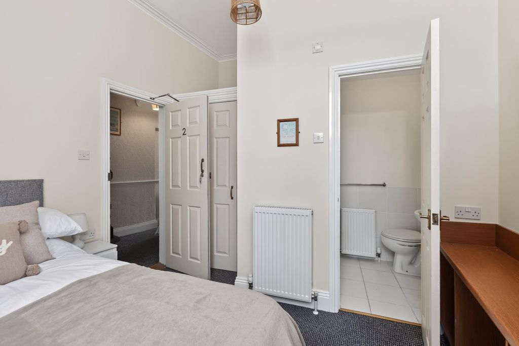 Property photo 1 of 7 0063