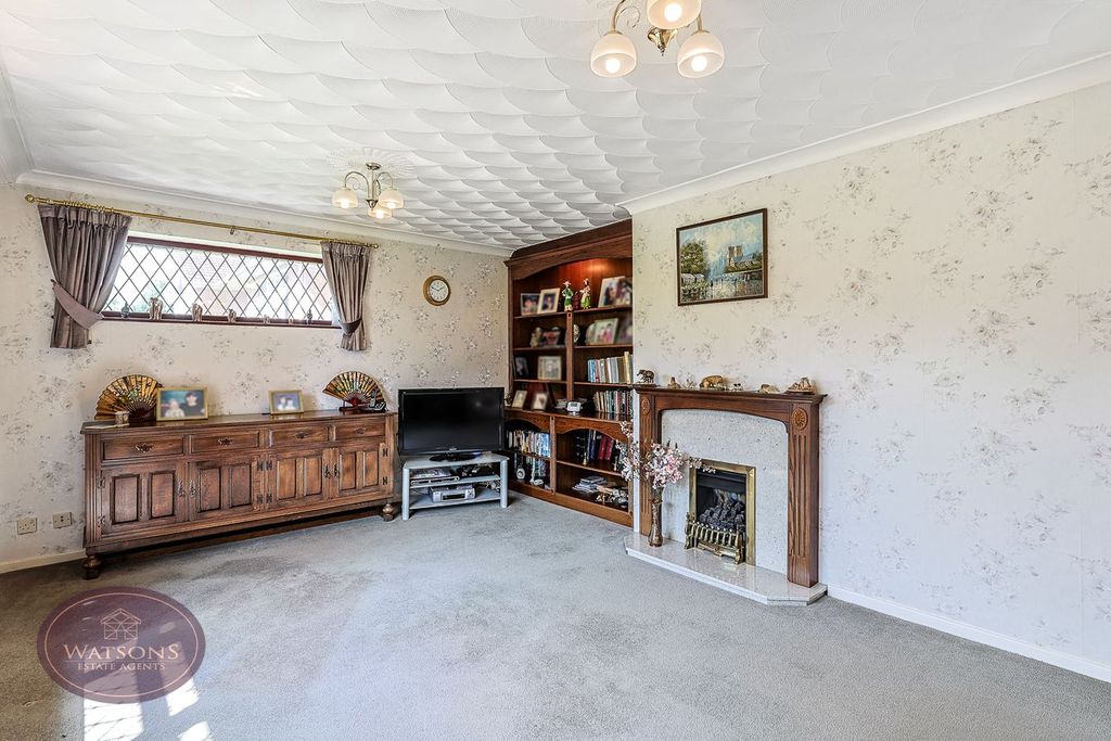 Property photo 3 of 26