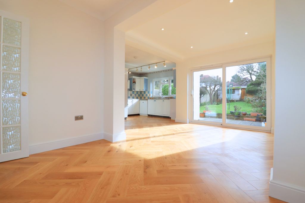 Property photo 2 of 11 Img_9808 - Edited