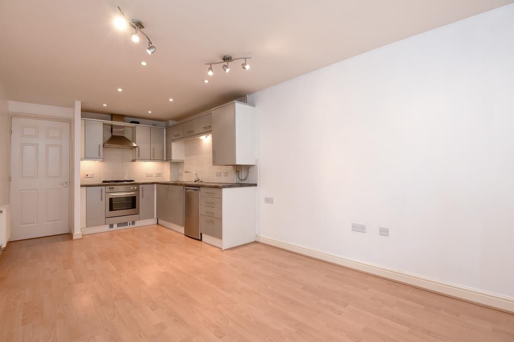 Property photo 2 of 10 Reception/Kitchen