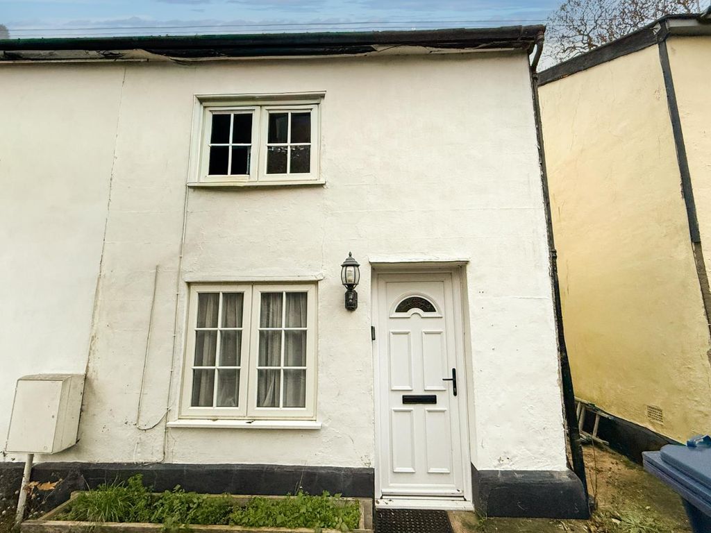 Property photo 1 of 11 Front