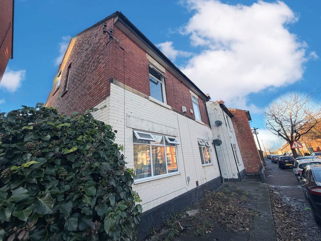 Property photo 1 of 12 Ae412F4E-0816-4Db8-91Da-12C064143498