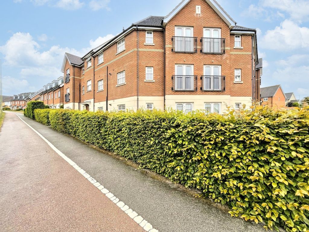 Property photo 1 of 16