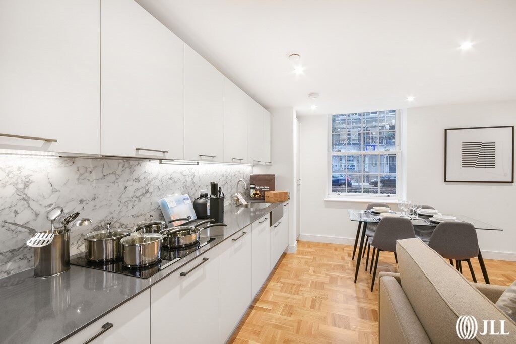 Property photo 2 of 10 11