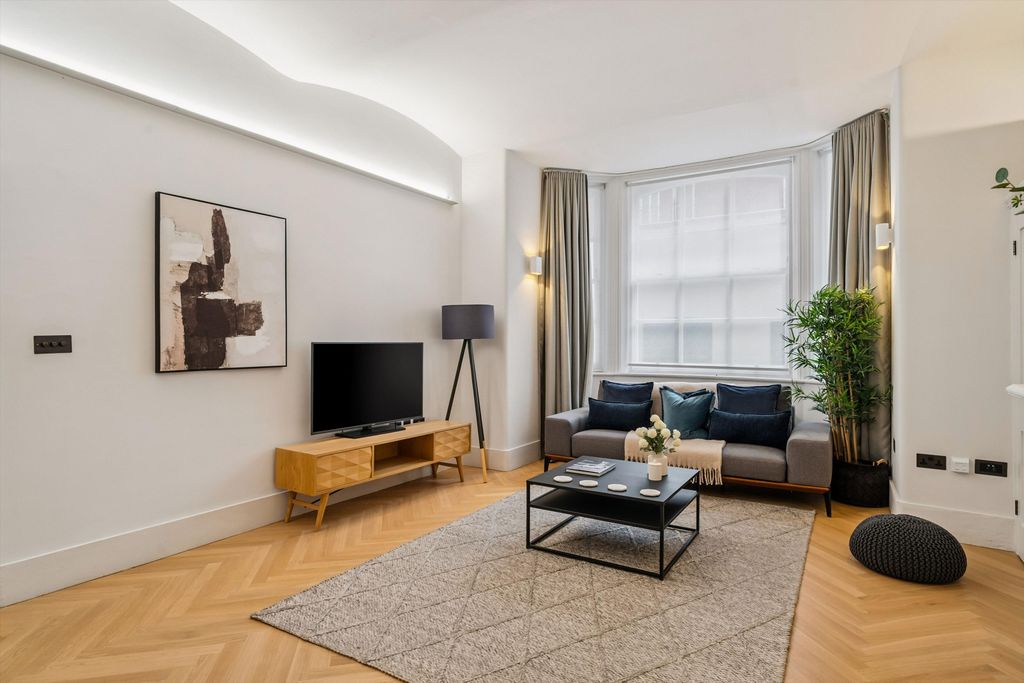 Property photo 2 of 12 Image