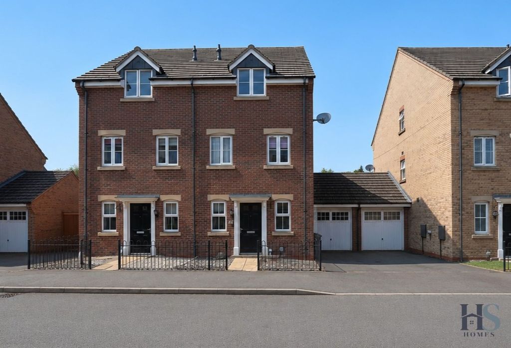 Property photo 1 of 45