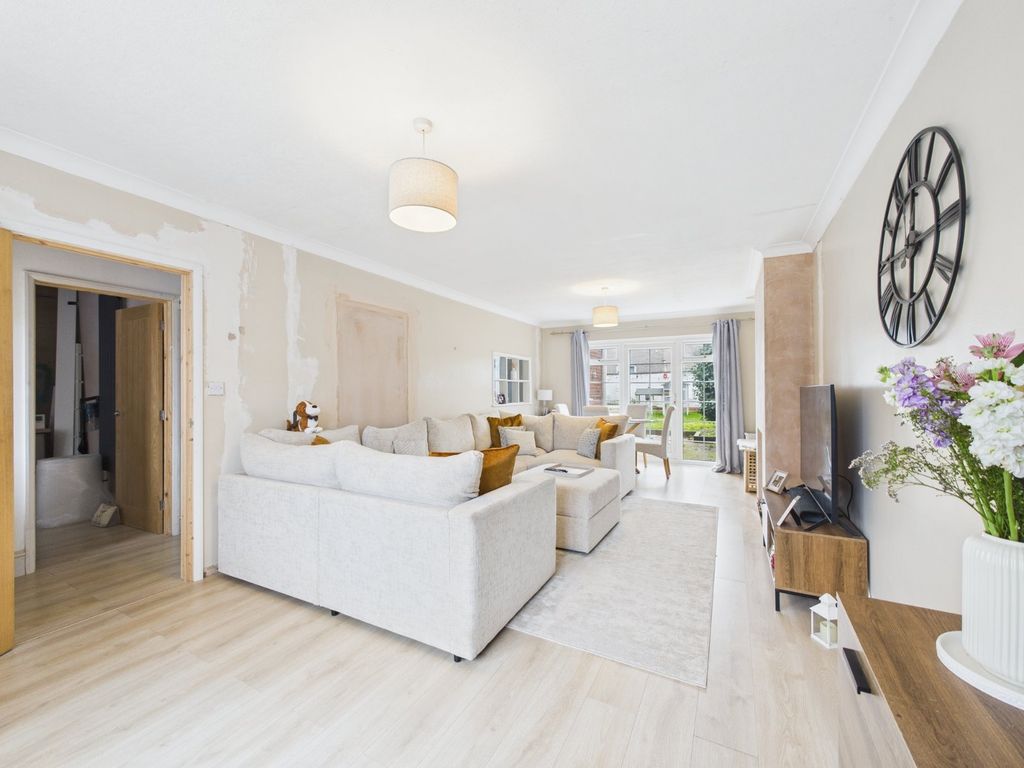 Property photo 2 of 15 Picture No. 01