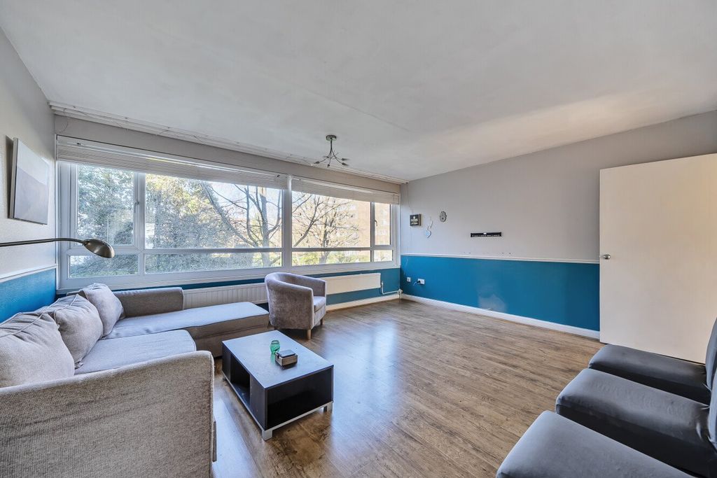 Property photo 3 of 14 Picture No. 13