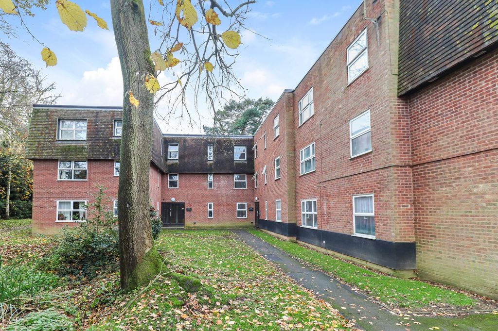 Property photo 1 of 9