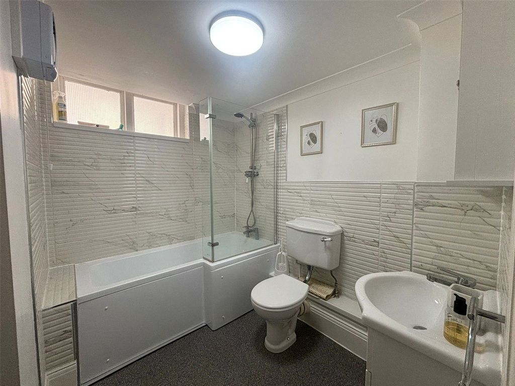 Property photo 3 of 6 Picture No. 07