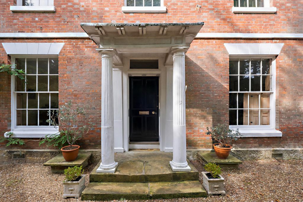 Property photo 1 of 30 Image