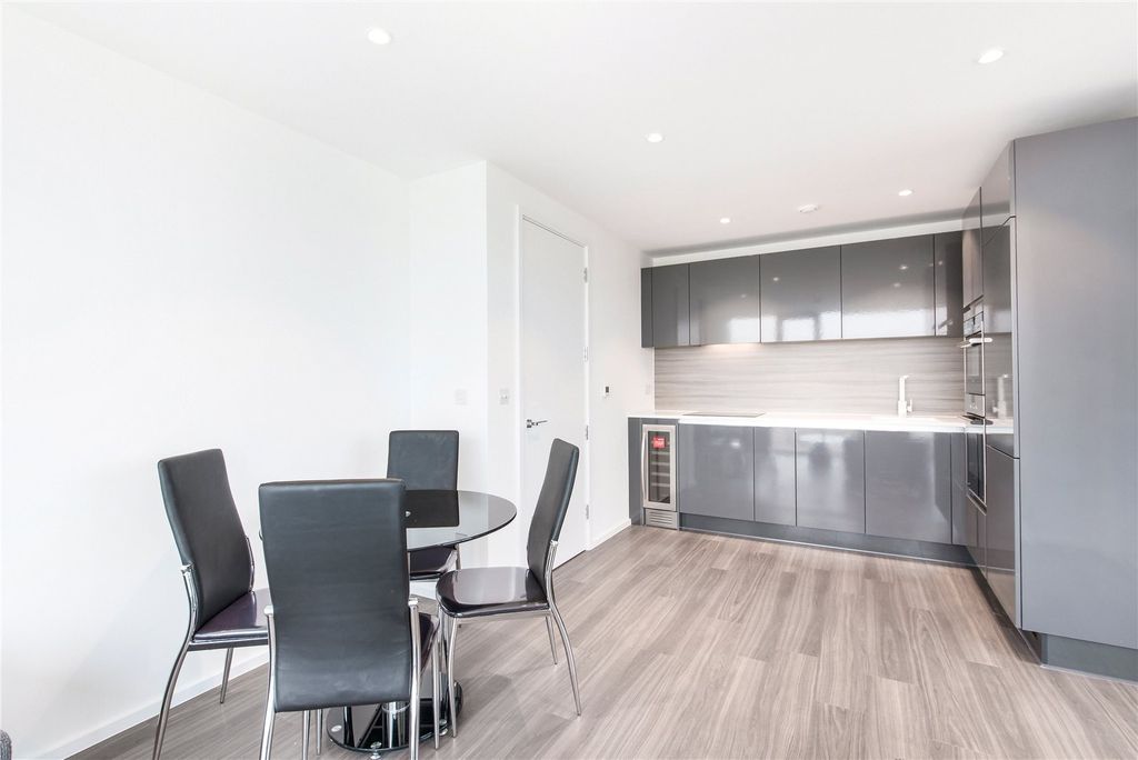 Property photo 2 of 17 Dining Area