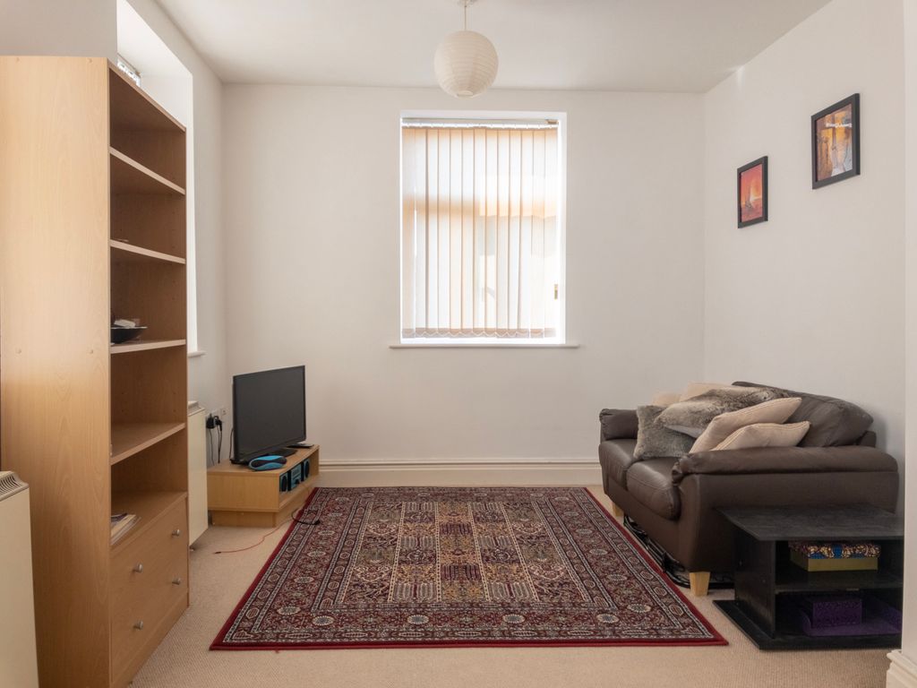 Property photo 3 of 6