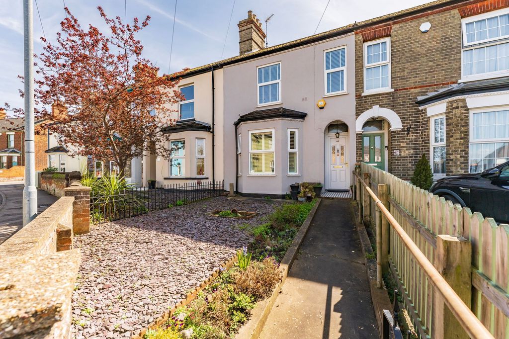 Property photo 1 of 17