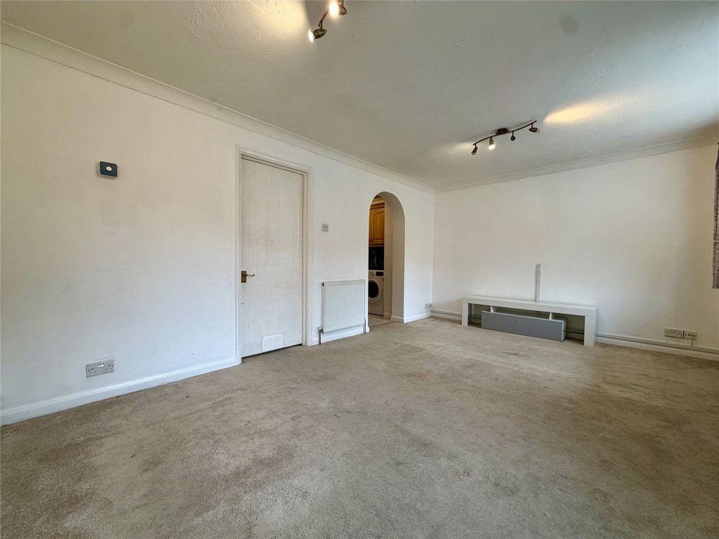 Property photo 2 of 6 Picture No. 03