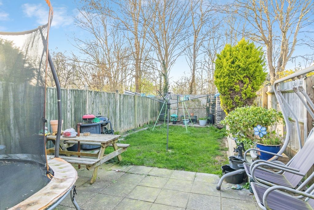 Property photo 2 of 17 Pbox-Img.Jpg