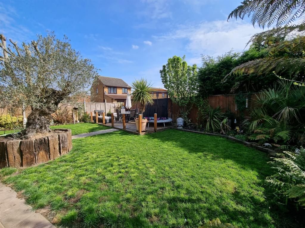 Property photo 2 of 19