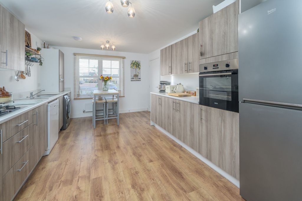 Property photo 3 of 33 Photo 3