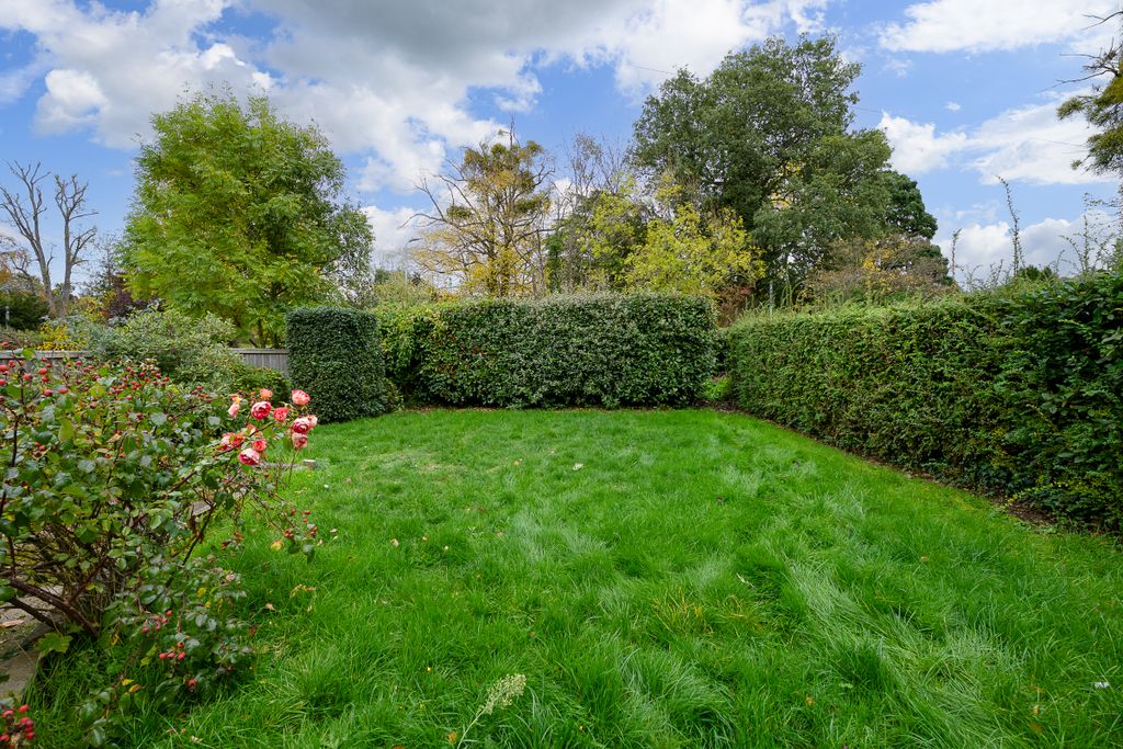 Property photo 2 of 15 Deerhurst-43