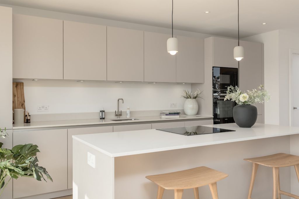 Property photo 2 of 15 Living/Dining