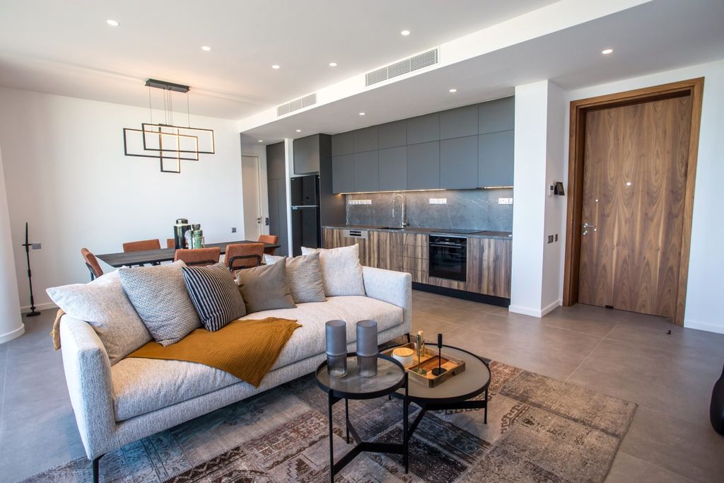 Property photo 3 of 5