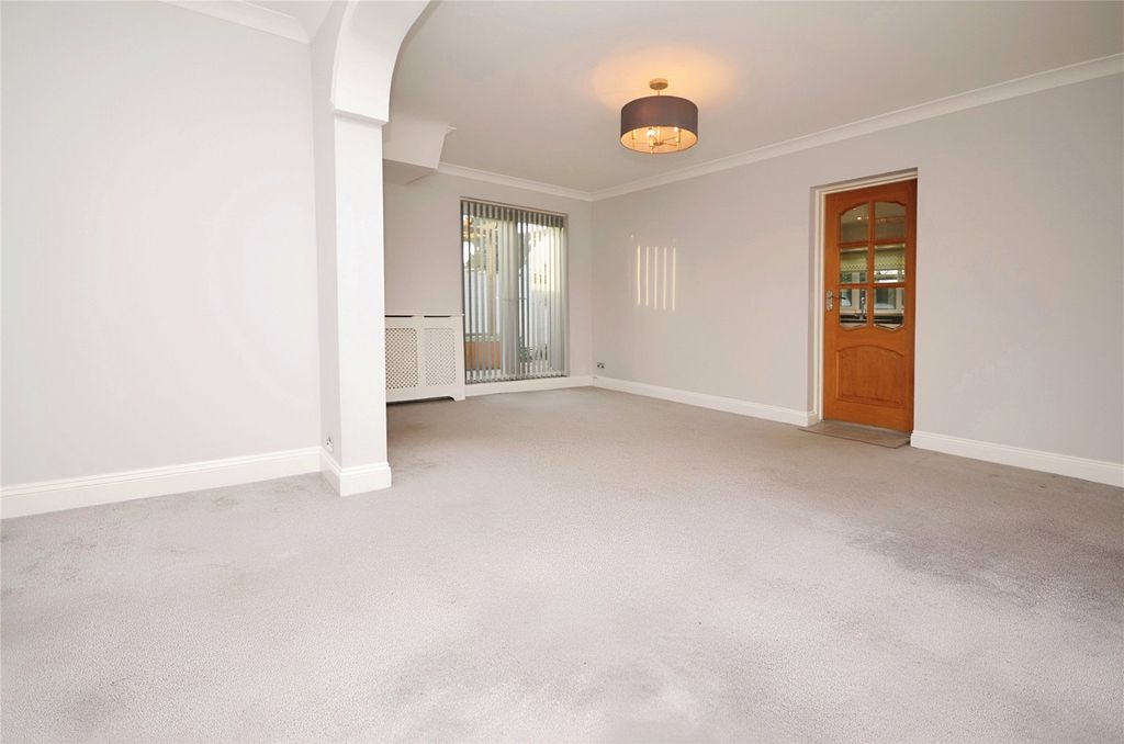 Property photo 3 of 14 Picture No. 06