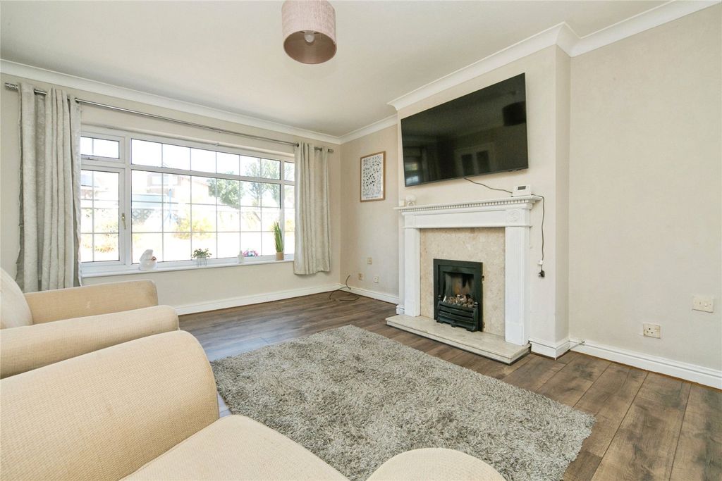 Property photo 2 of 18 Picture No. 02