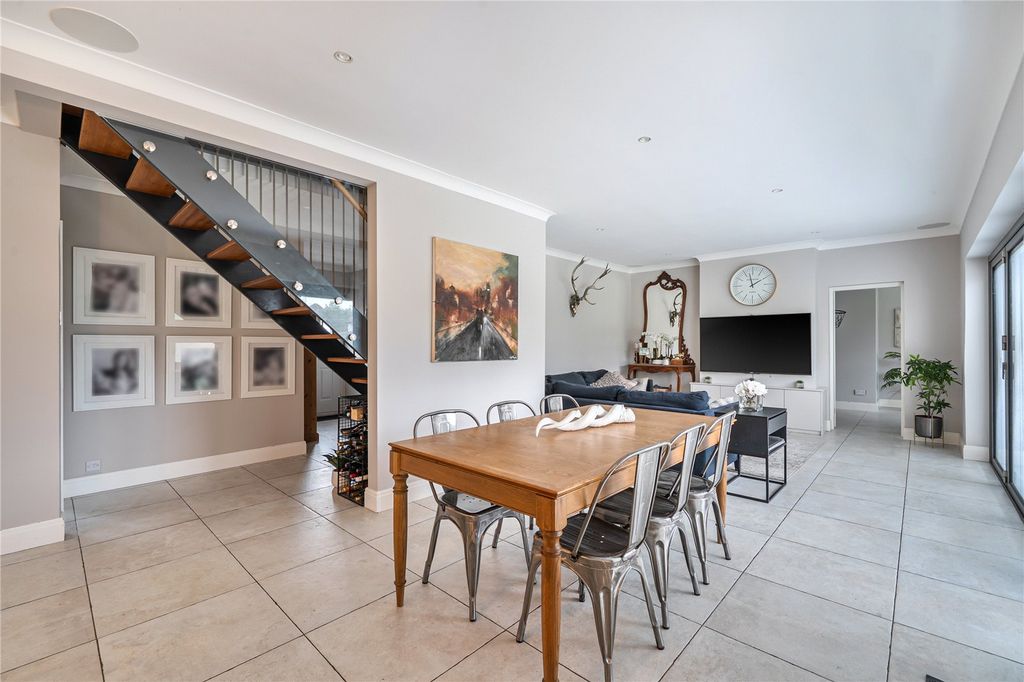 Property photo 3 of 22 Picture No. 10