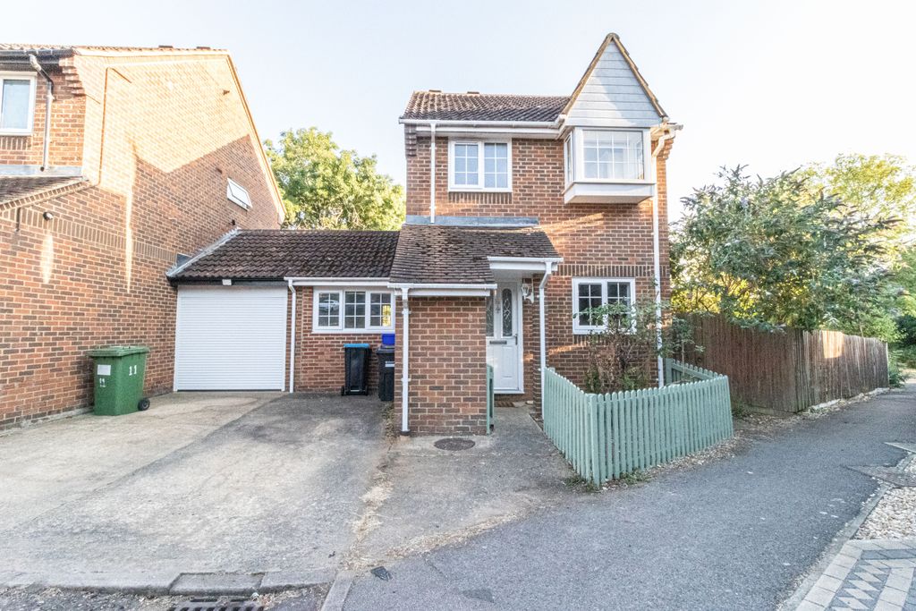 Property photo 1 of 10 External