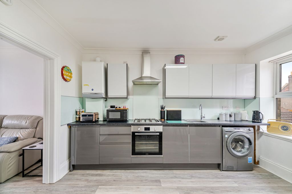 Property photo 2 of 12 Gallery