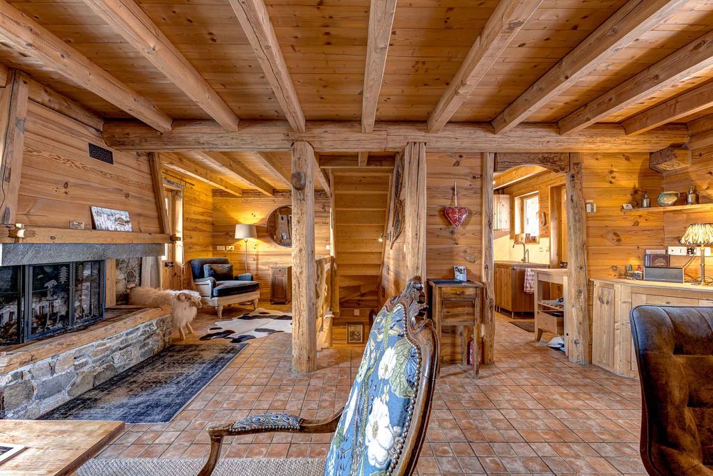 Property photo 3 of 21