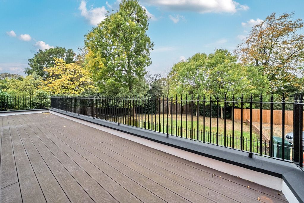 Property photo 3 of 10 Picture No. 19