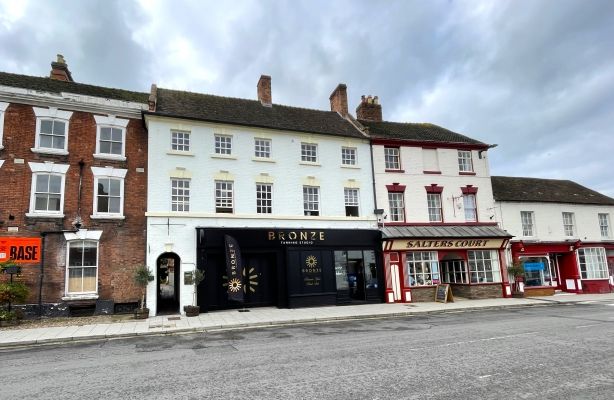 Property photo 1 of 4