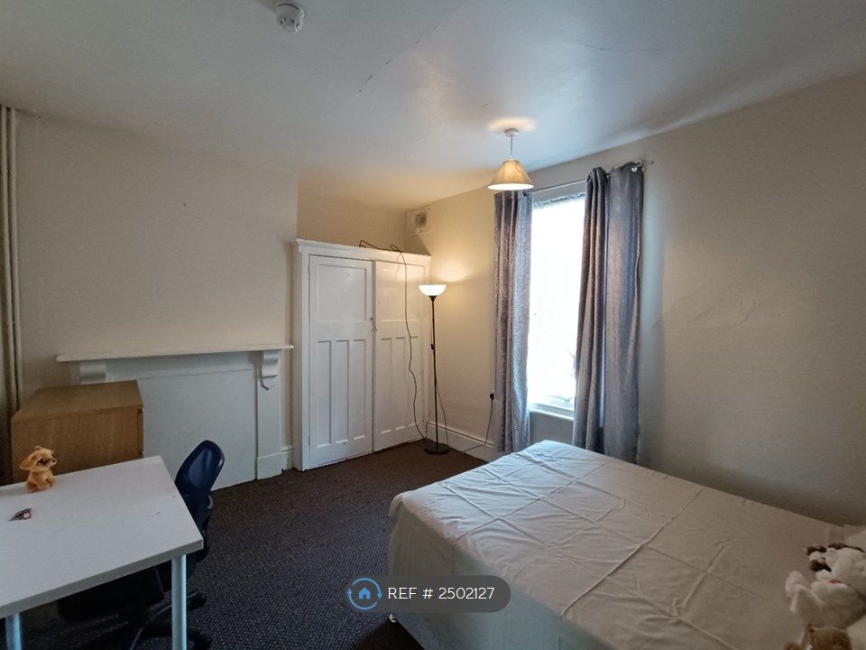 Property photo 3 of 5 Example Bedroom