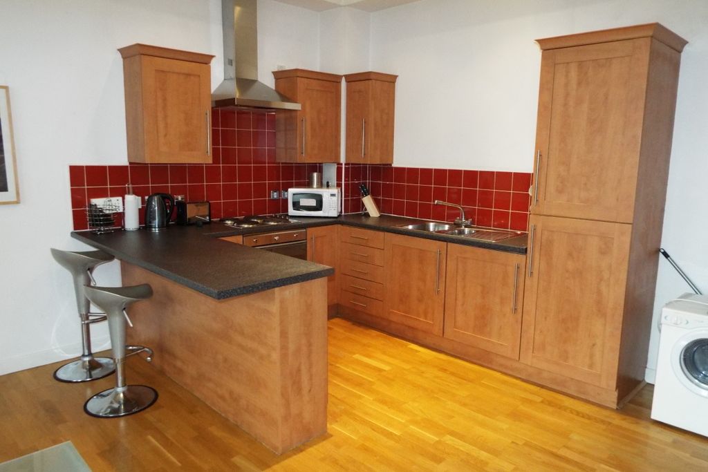 Property photo 2 of 6 Kitchen