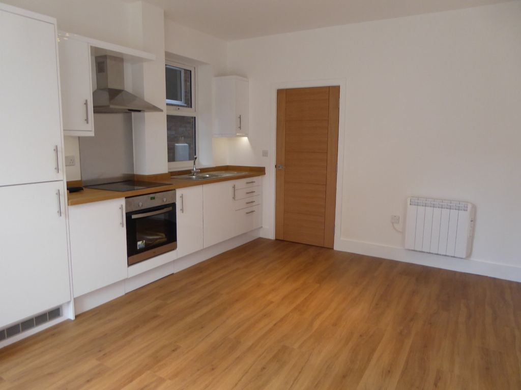 Property photo 3 of 5 Kitchen