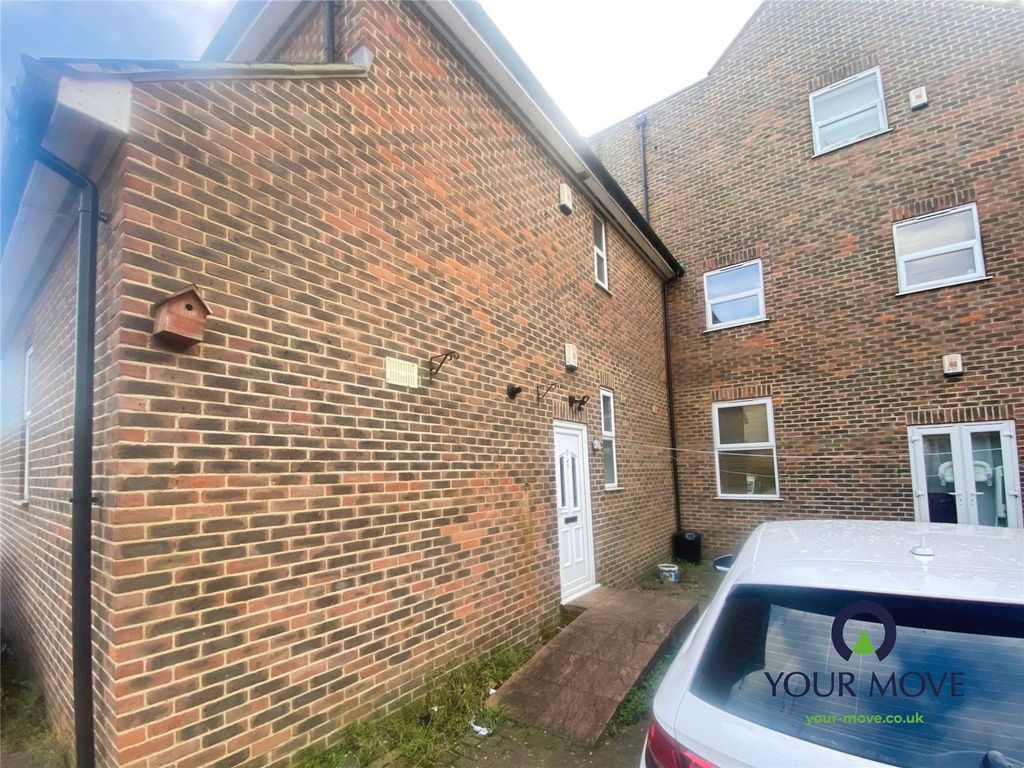 Property photo 1 of 9 Picture No. 11