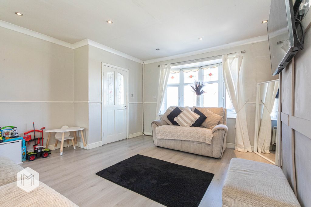 Property photo 3 of 19 Picture No. 20